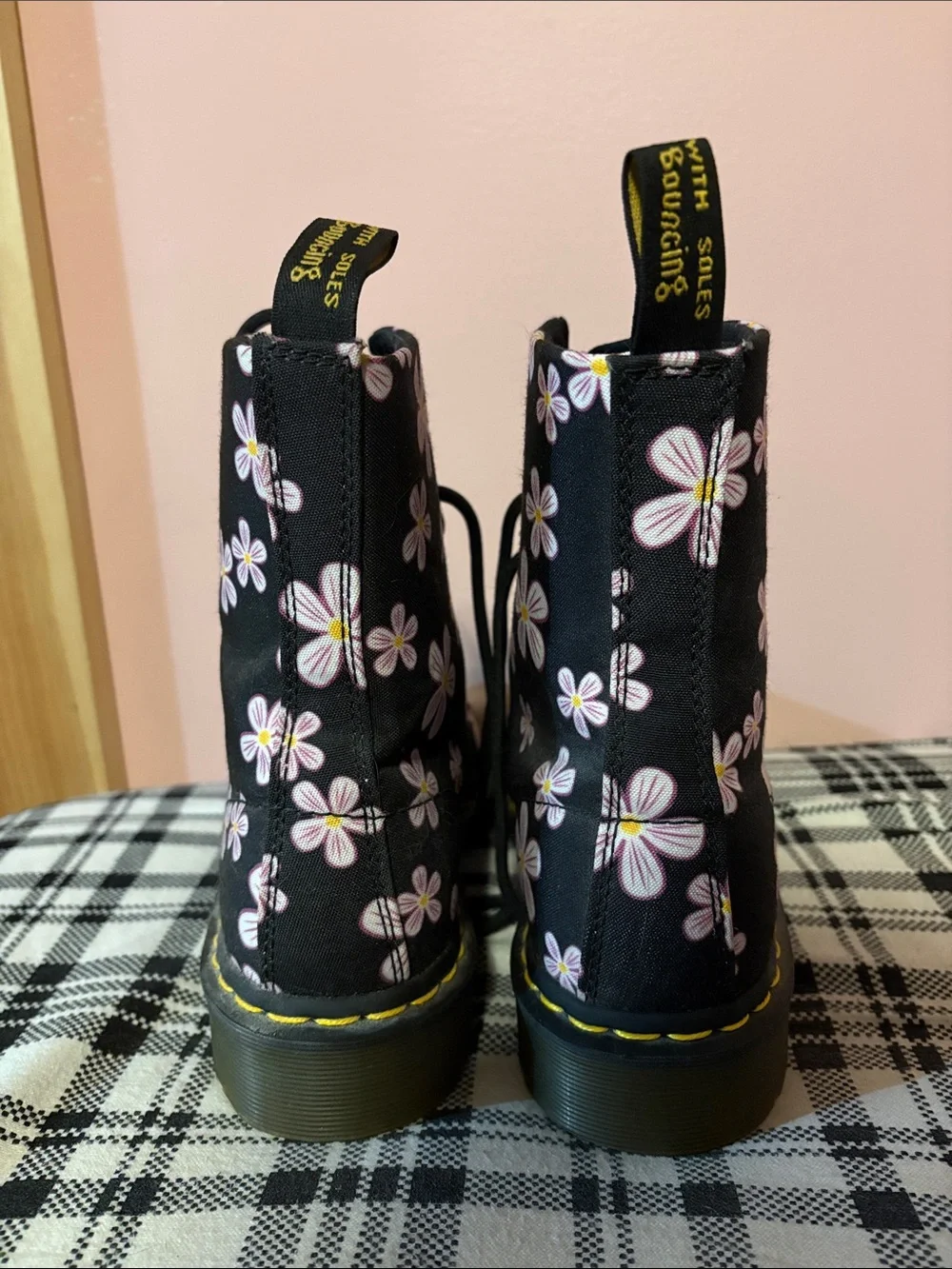 Dr. Martens Practically New Black Floral Lace-Up Boots - Picture 4 of 4